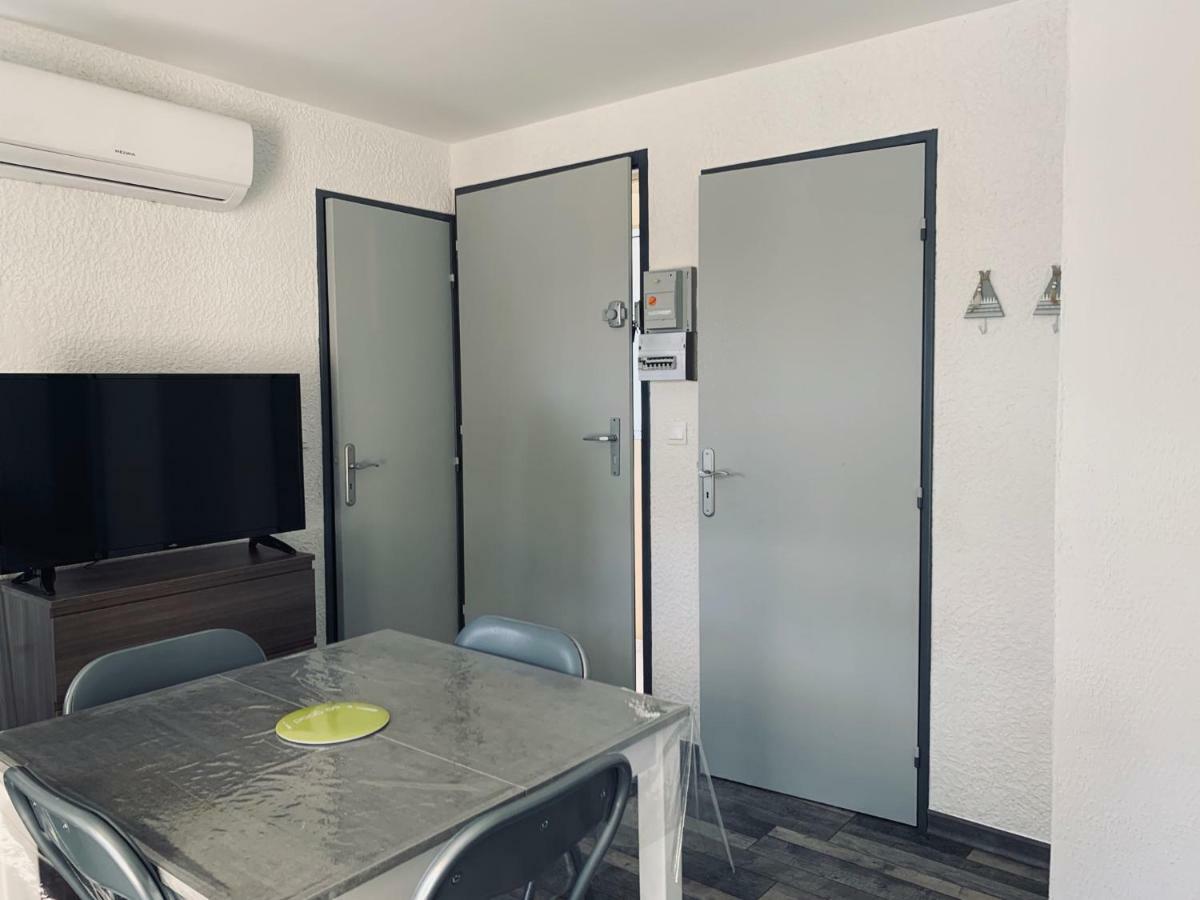 La Pinede Apartment Gruissan Bagian luar foto