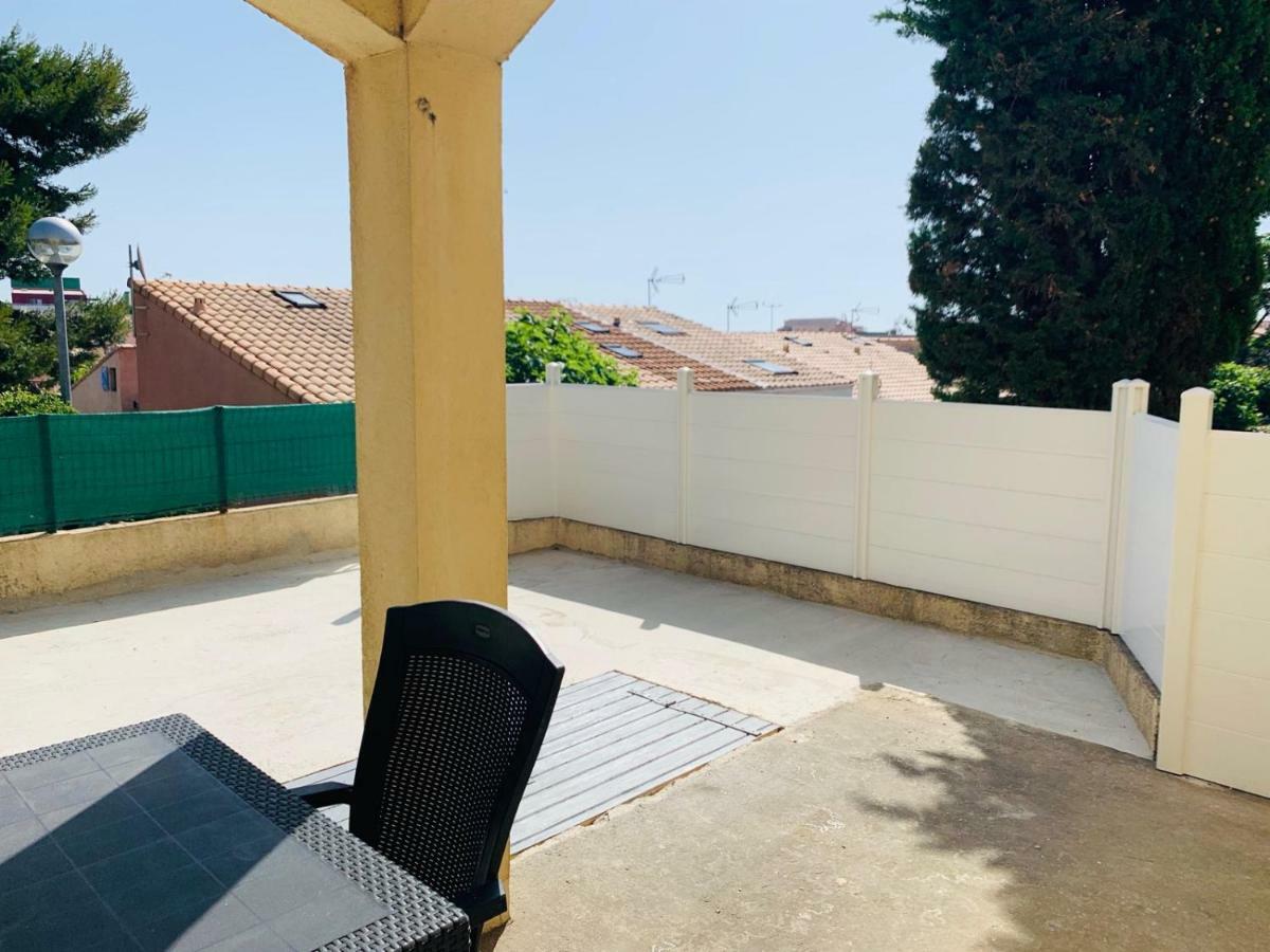 La Pinede Apartment Gruissan Bagian luar foto