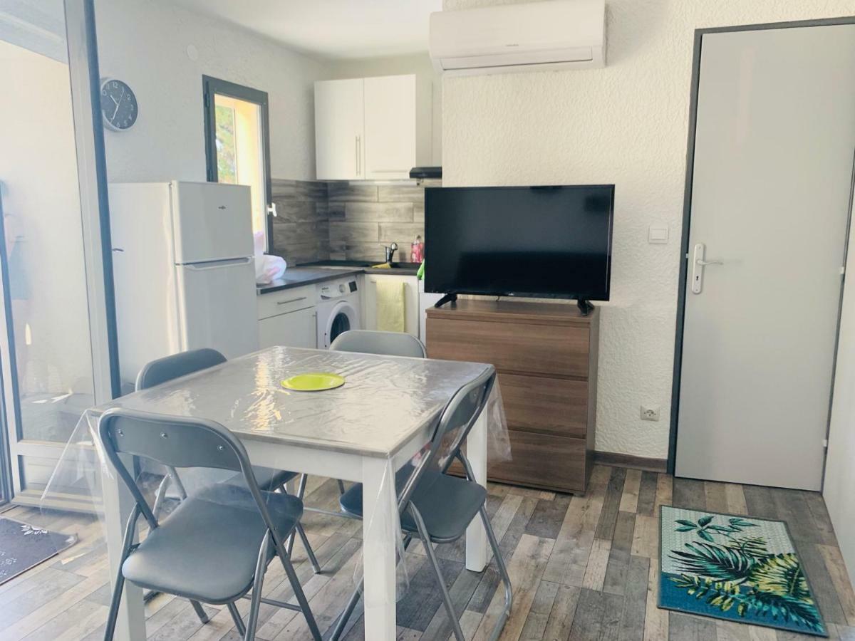 La Pinede Apartment Gruissan Bagian luar foto