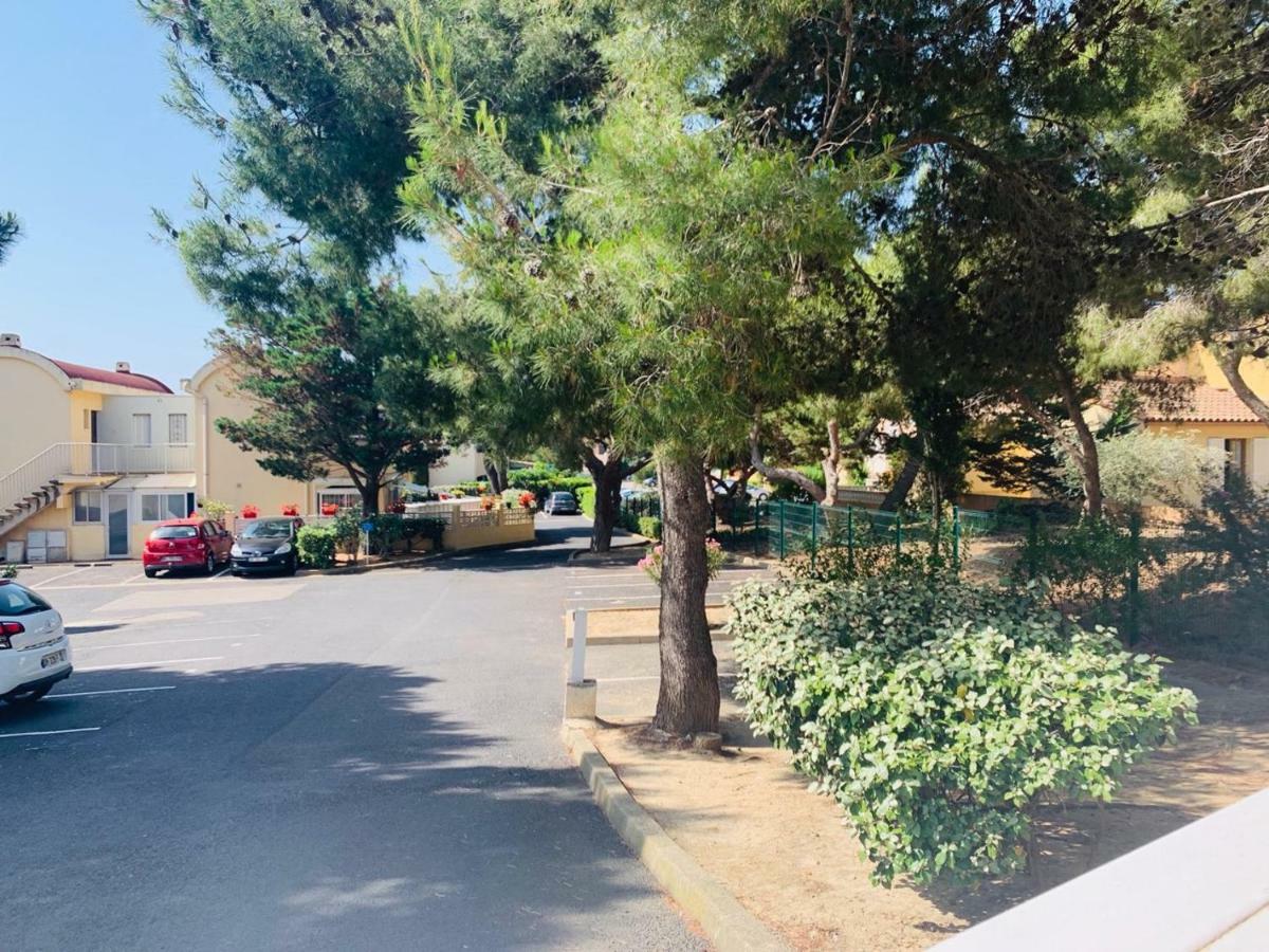 La Pinede Apartment Gruissan Bagian luar foto